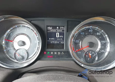 2014 Chrysler Town & Country Touring z USA, uszkodzony, nr VIN 2C4RC1BG2ER417986